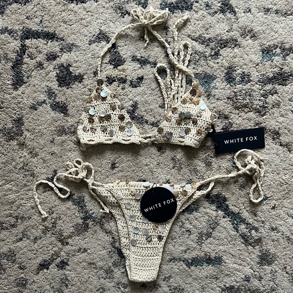 NWT White Fox Hidden Treasure Crochet Bikini w/ Shells - Picture 3 of 8